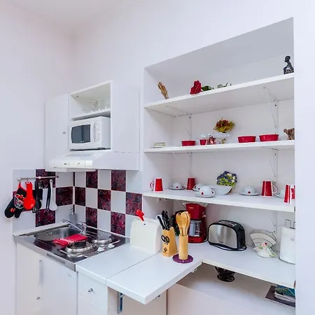 Libertas Apartment *